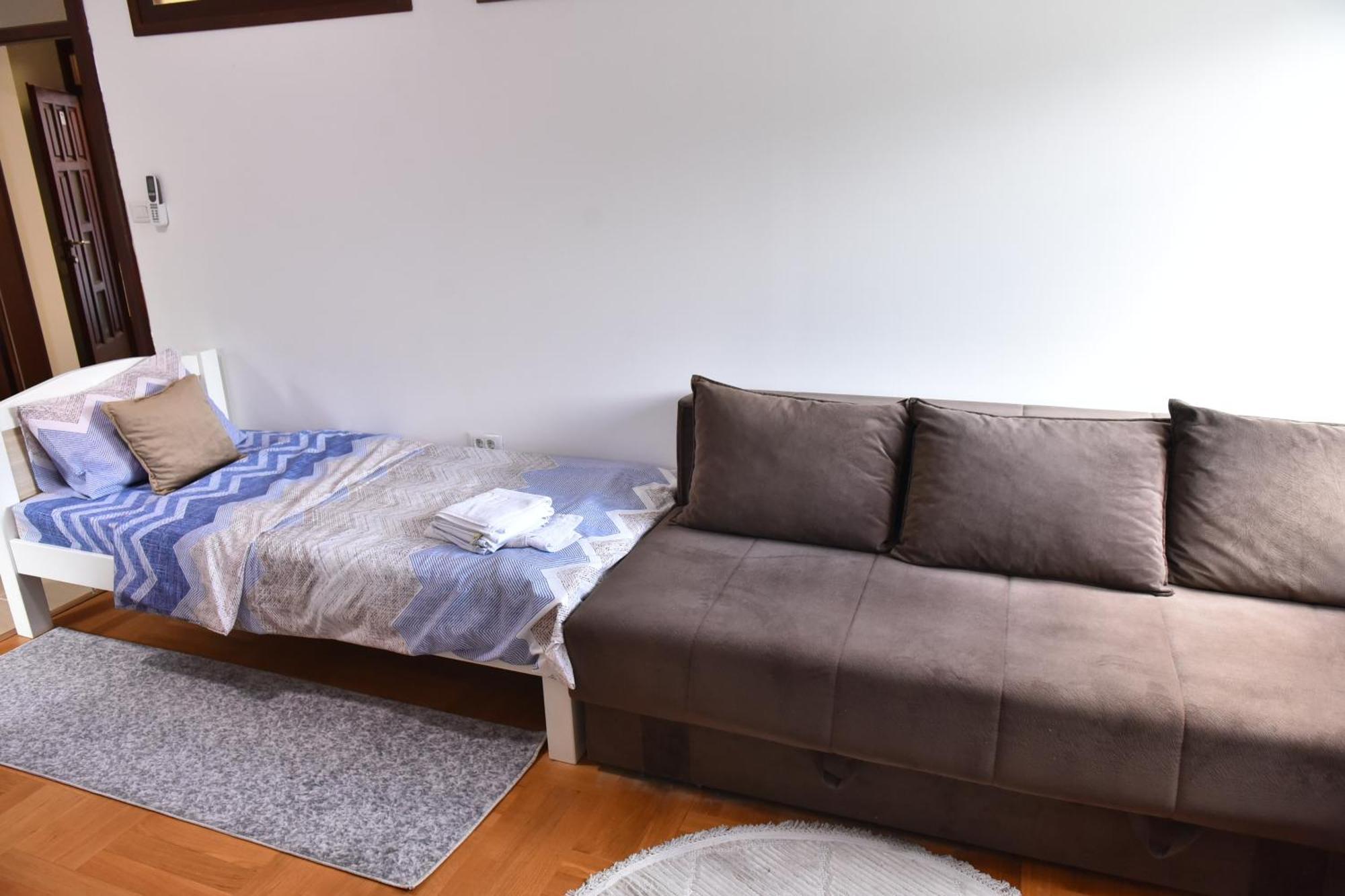 Apartments Ravno プルジネ 部屋 写真