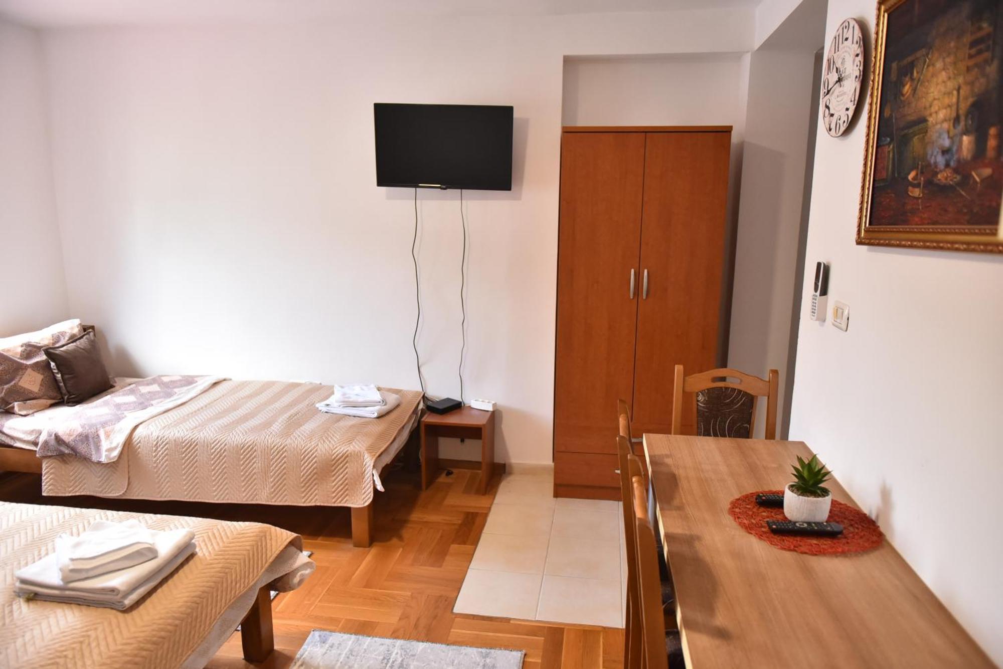 Apartments Ravno プルジネ 部屋 写真